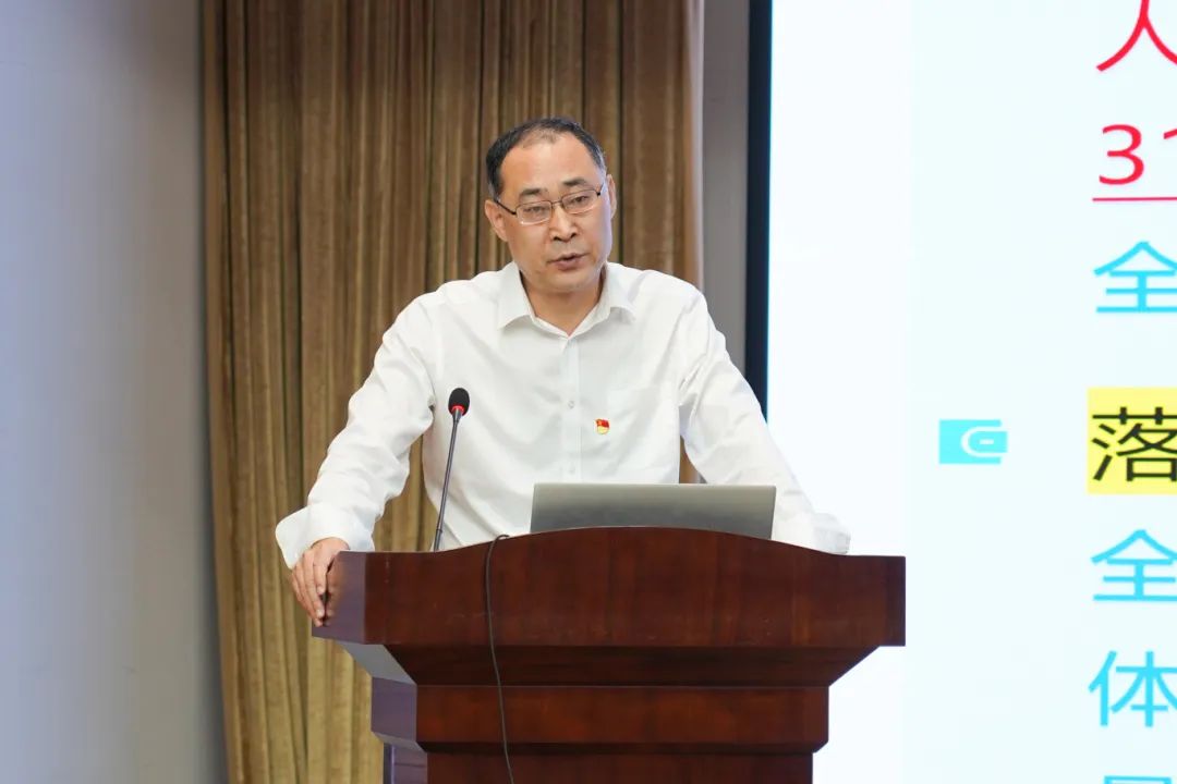 李彦.JPG